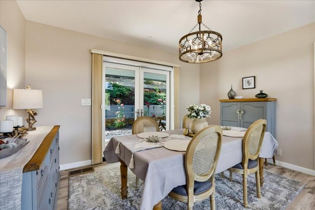 11456 Mirror Lake Ct, Grass Valley, CA 95945