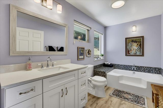 11456 Mirror Lake Ct, Grass Valley, CA 95945