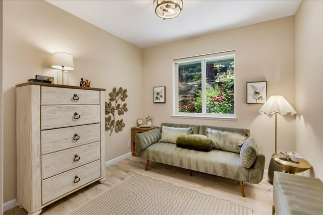 11456 Mirror Lake Ct, Grass Valley, CA 95945