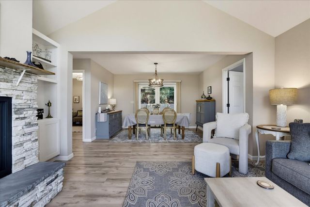 11456 Mirror Lake Ct, Grass Valley, CA 95945