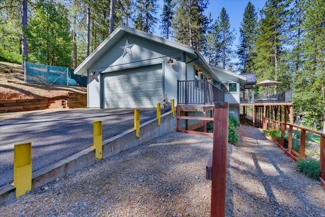 11456 Mirror Lake Ct, Grass Valley, CA 95945