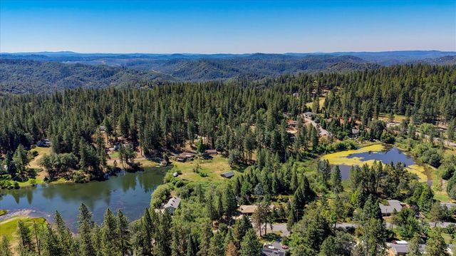11456 Mirror Lake Ct, Grass Valley, CA 95945