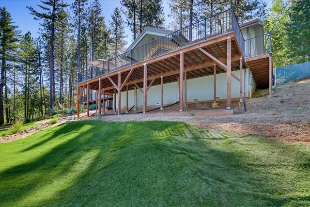 11456 Mirror Lake Ct, Grass Valley, CA 95945