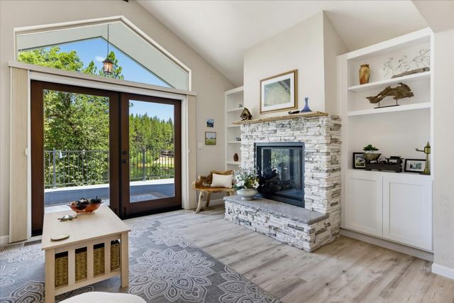 11456 Mirror Lake Ct, Grass Valley, CA 95945
