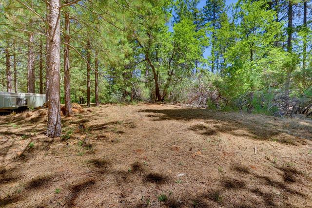 11456 Mirror Lake Ct, Grass Valley, CA 95945