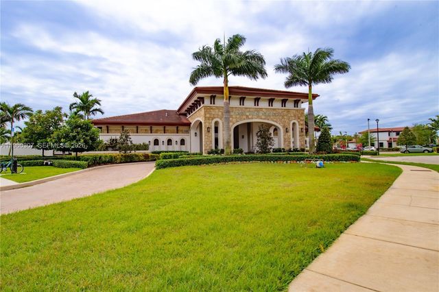 3435 W 105th Pl 0, Hialeah, FL 33018