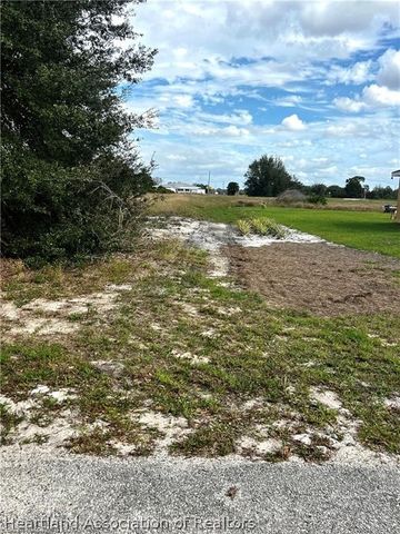 2824 W Lanett Road, Avon Park, FL 33825