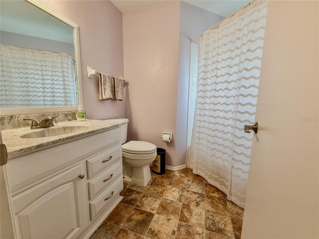 301 OAK TRACK DRIVE, Ocala, FL 34472