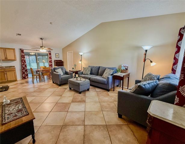 301 OAK TRACK DRIVE, Ocala, FL 34472