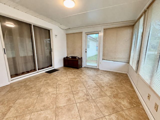 301 OAK TRACK DRIVE, Ocala, FL 34472