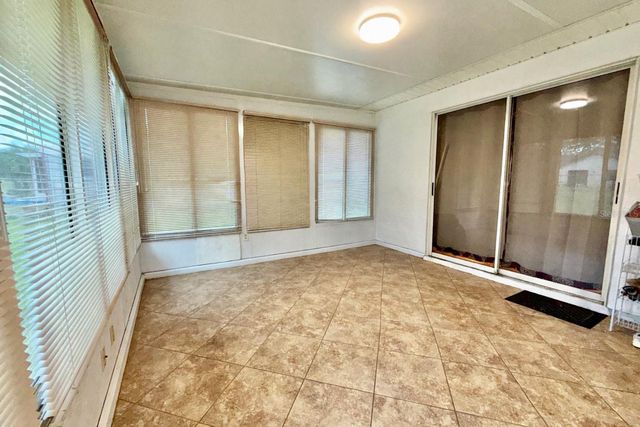 301 OAK TRACK DRIVE, Ocala, FL 34472