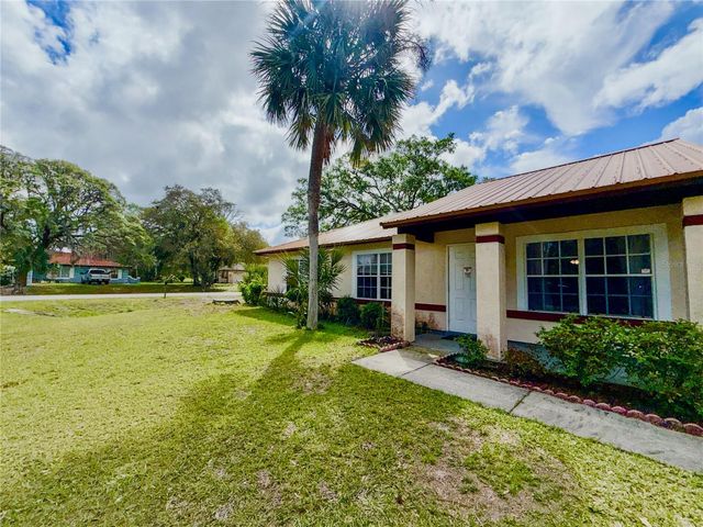 301 OAK TRACK DRIVE, Ocala, FL 34472