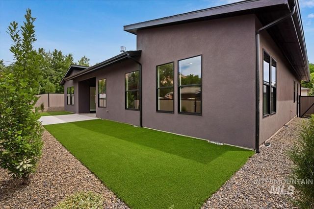 4667 N Collister Dr, Boise, ID 83703