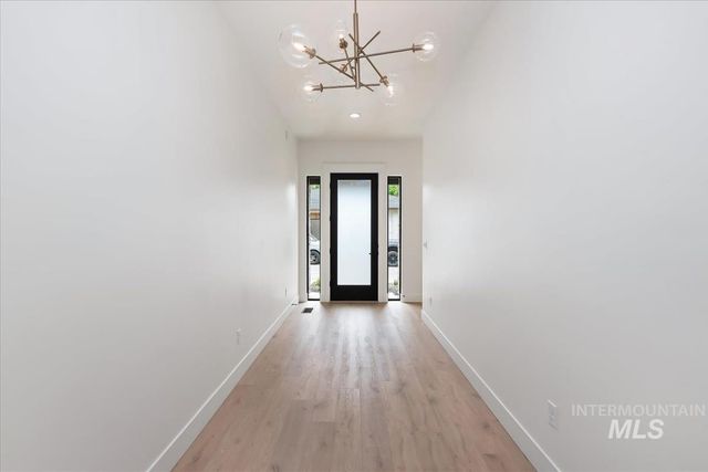 4667 N Collister Dr, Boise, ID 83703