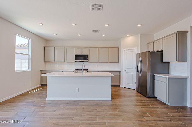 24139 W DEKALB Lane, Buckeye, AZ 85326