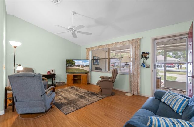 194 W Sugarberry Lane, Beverly Hills, FL 34465