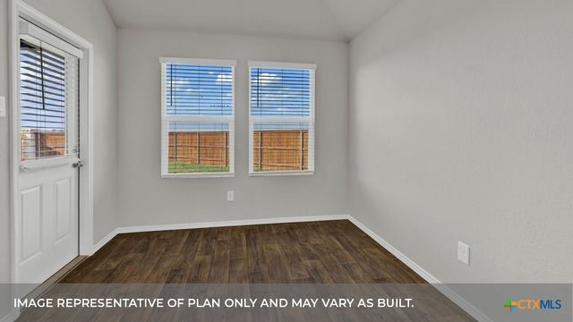 821 PRINCE ALBERT, Seguin, TX 78155