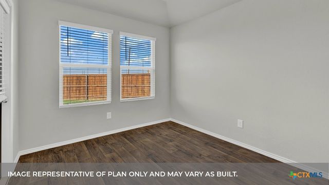 821 PRINCE ALBERT, Seguin, TX 78155