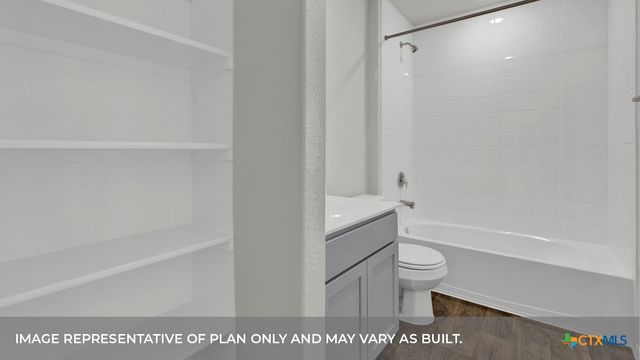 821 PRINCE ALBERT, Seguin, TX 78155
