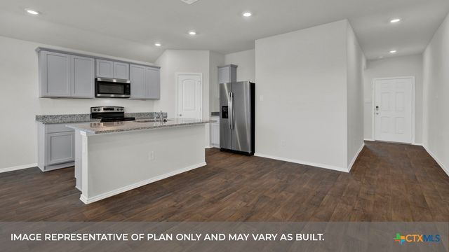 821 PRINCE ALBERT, Seguin, TX 78155