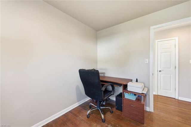 111 Woodbury Forrest DR, Hampton, VA 23666