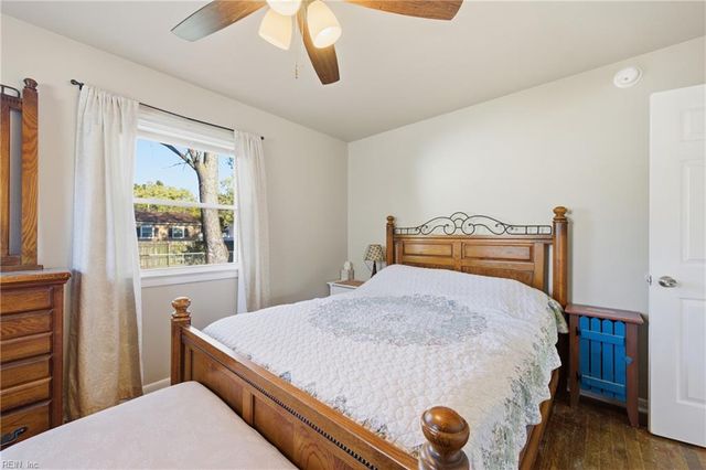 111 Woodbury Forrest DR, Hampton, VA 23666