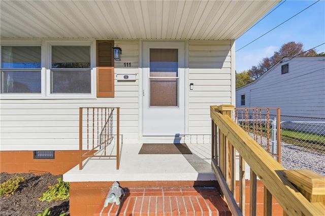 111 Woodbury Forrest DR, Hampton, VA 23666