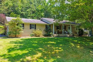 318 Arrowhead Drive, Rogersville, TN 37857