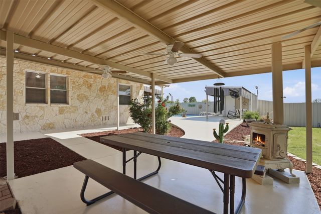 435 Gene Lee Road, Mineral Wells, TX 76067