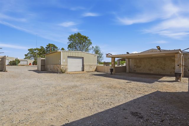 435 Gene Lee Road, Mineral Wells, TX 76067