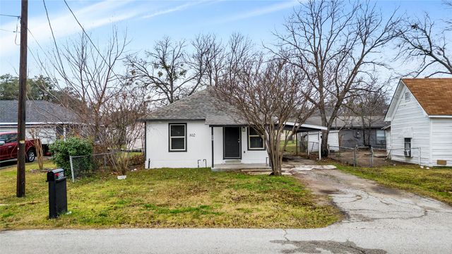802 S Jackson Street, Kaufman, TX 75142