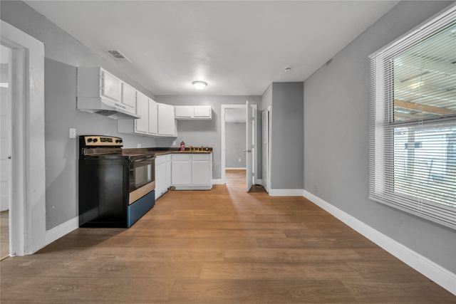 802 S Jackson Street, Kaufman, TX 75142