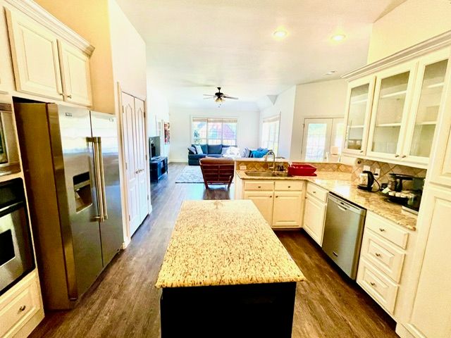 4090 Stoney Bend Drive, Fayetteville, AR 72704