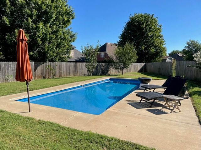 4090 Stoney Bend Drive, Fayetteville, AR 72704