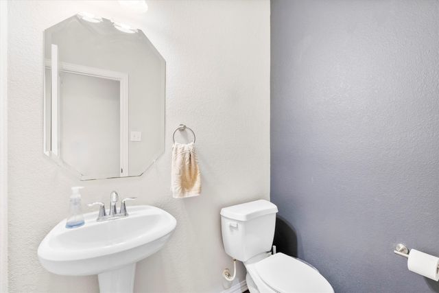 834 Apple Hill Drive, Allen, TX 75013