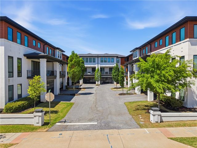 4 Calhoun Hill Way, Greenville, SC 29601