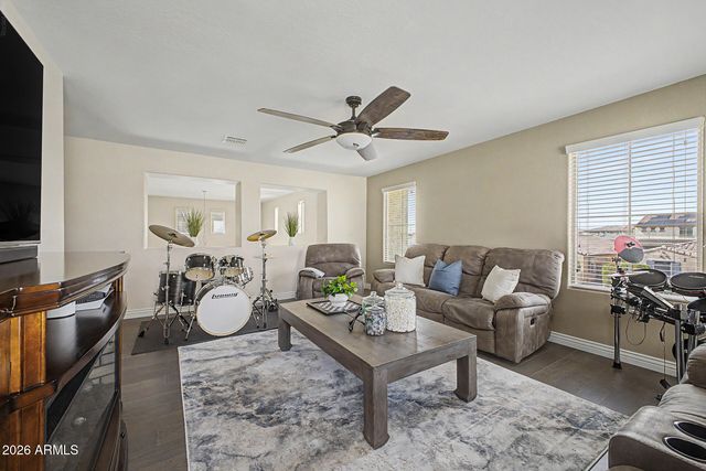 18401 W FULTON Street, Goodyear, AZ 85338