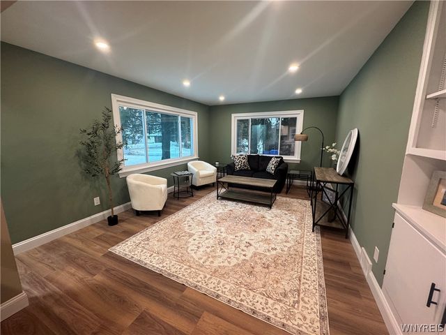 95 Reserve Road, West Seneca, NY 14224