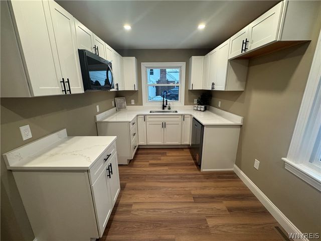 95 Reserve Road, West Seneca, NY 14224