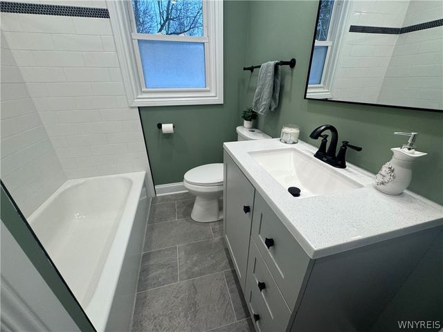 95 Reserve Road, West Seneca, NY 14224