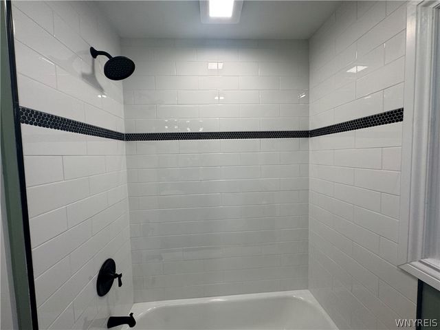 95 Reserve Road, West Seneca, NY 14224