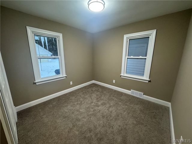 95 Reserve Road, West Seneca, NY 14224