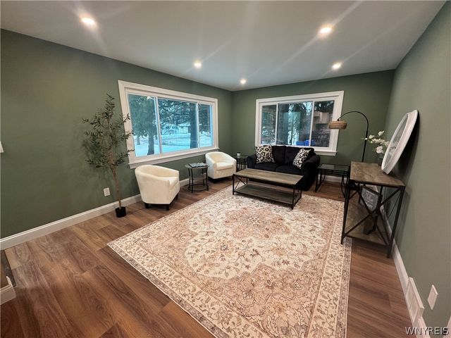 95 Reserve Road, West Seneca, NY 14224