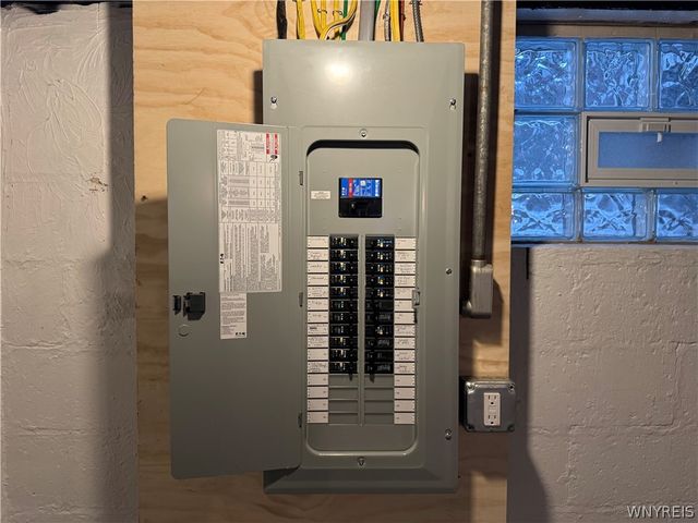 95 Reserve Road, West Seneca, NY 14224