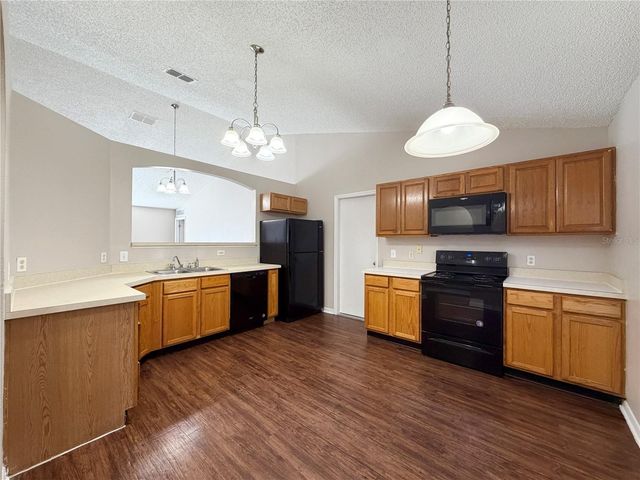 1914 MANATEE COURT, Kissimmee, FL 34759