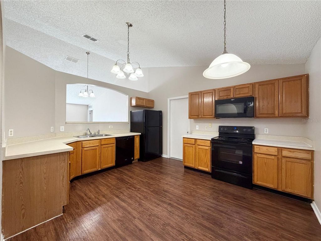 Image 8 of property listing at 1914 MANATEE COURT, Kissimmee, FL 34759