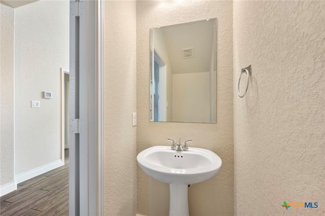 657 Vale Court, New Braunfels, TX 78132