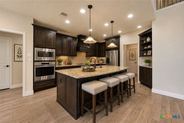657 Vale Court, New Braunfels, TX 78132