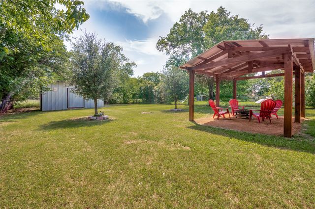 203 S Waxahachie Street, Mansfield, TX 76063