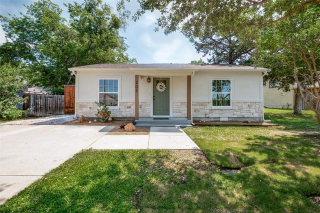 203 S Waxahachie Street, Mansfield, TX 76063